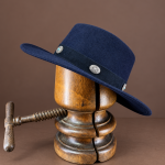Mauro Guerresco - Cappello in Lana Blu con Borchie Argento 671822