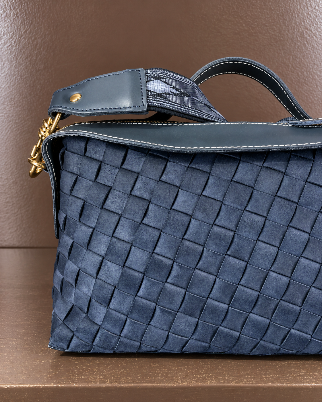 ViaMail Bag - Borsa Ivy Camoscio Intrecciato Blu R04 ViaMail Bag - Borsa Ivy Camoscio Intrecciato Blu R04